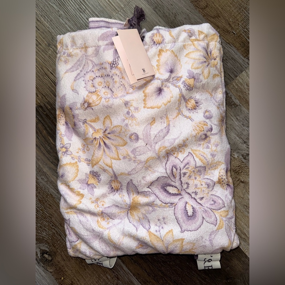 Victoria secret Floral Patterned Blanket